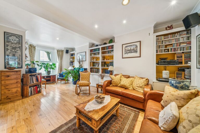images of property on Beryl Road