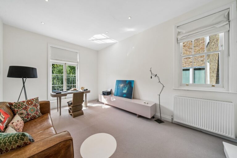 images of property on Hammersmith Grove