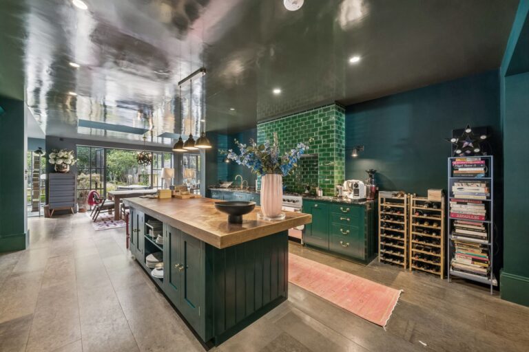 images of property on Hammersmith Grove