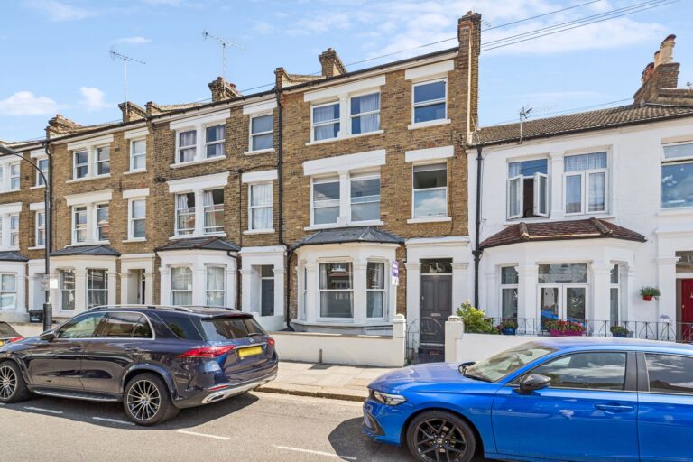 images of property on Tunis Road