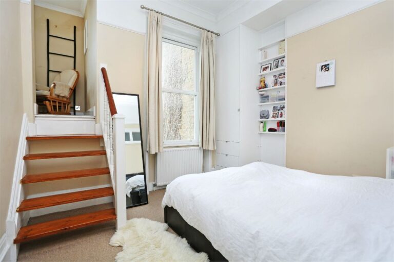images of property on Hammersmith Grove