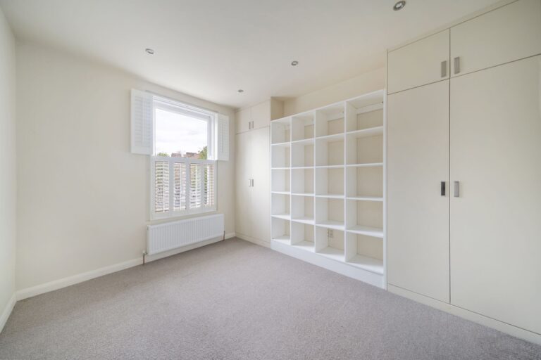 images of property on Rockley Road