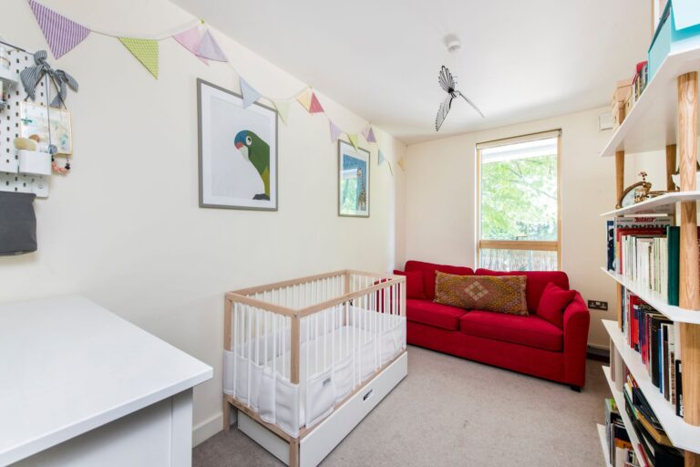 images of property on Bollo Lane