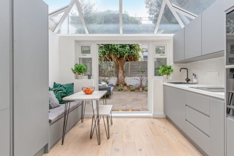 images of property on Godolphin Road