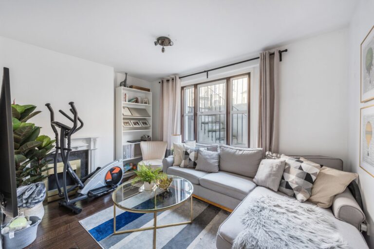 images of property on Studland Street