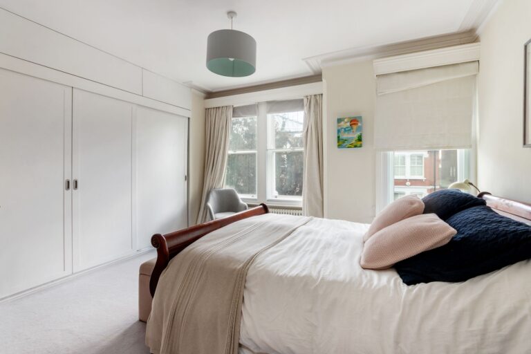 images of property on Weston Road