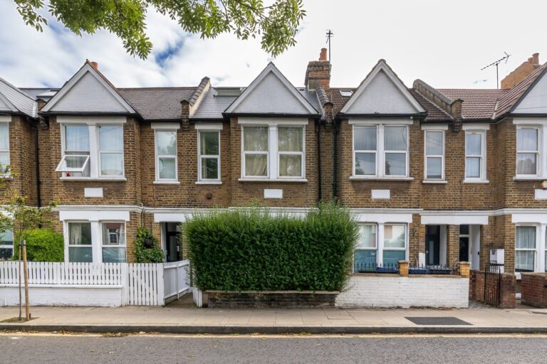images of property on Southfield Road