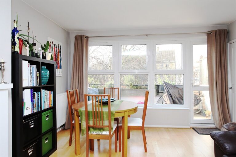 images of property on Ashchurch Grove