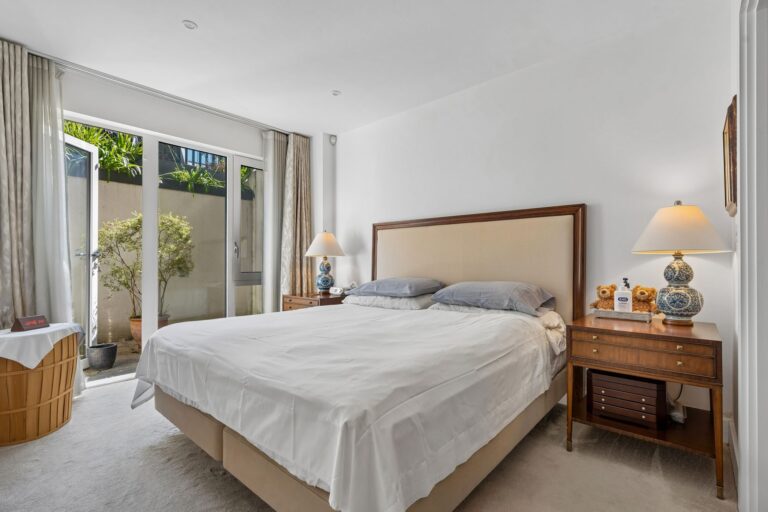 images of property on Greenside Road