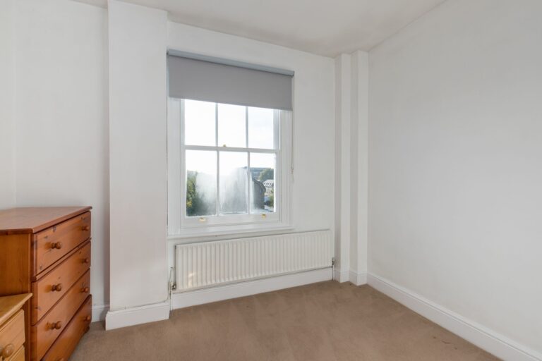 images of property on Goldhawk Road