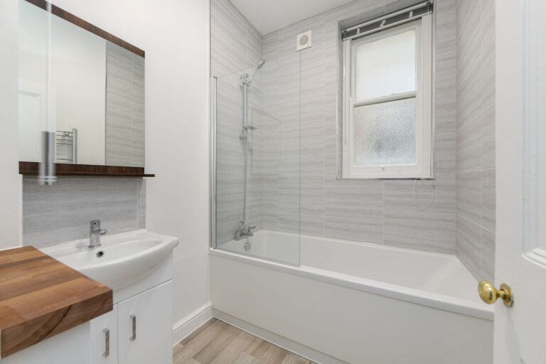 images of property on Hamlet Gardens