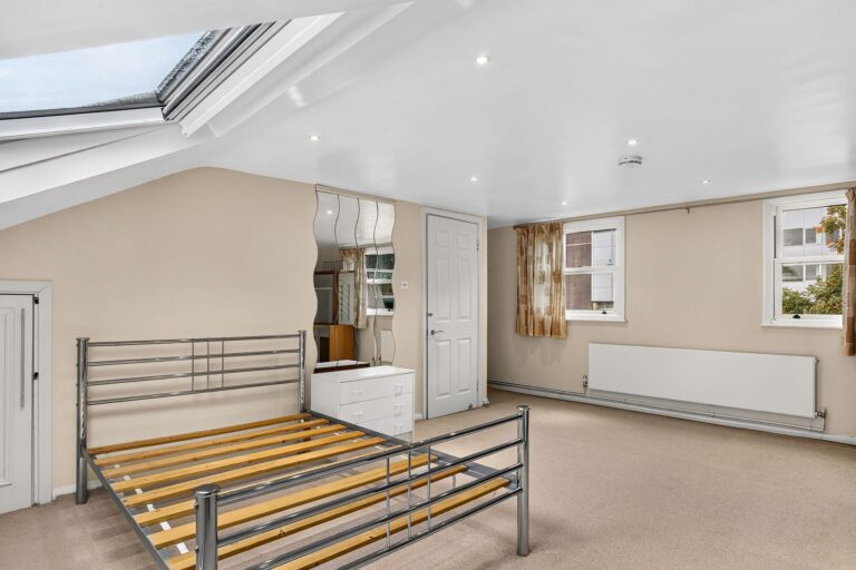 images of property on Hammersmith Grove