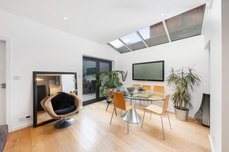 images of property on Acton Lane