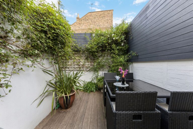 images of property on Acton Lane