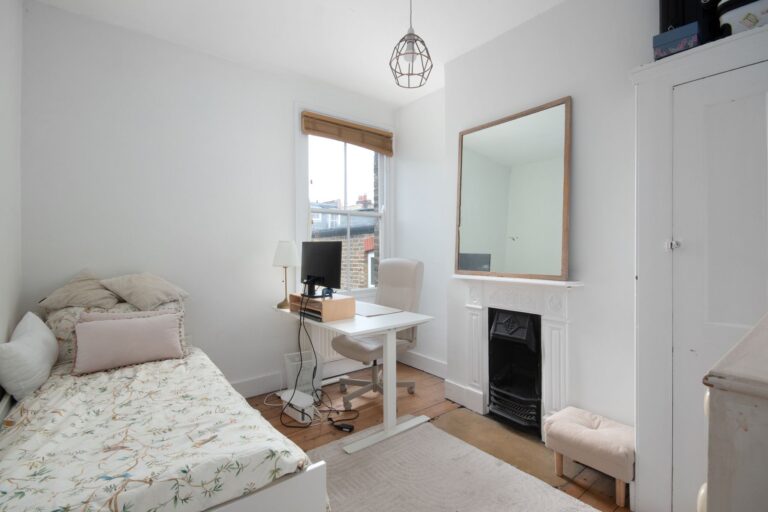 images of property on Lochaline Street