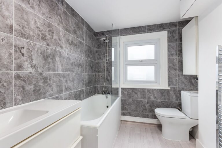 images of property on Carthew Road