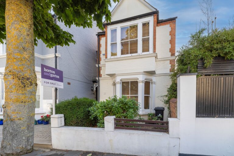 images of property on Carlton Road