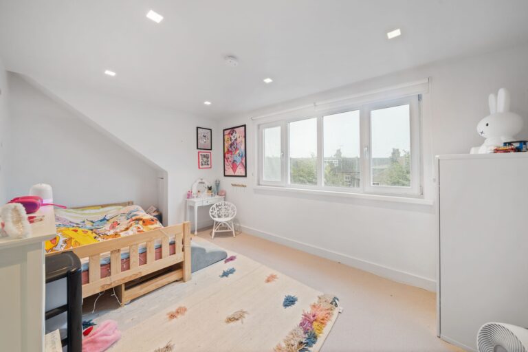 images of property on Southfield Road