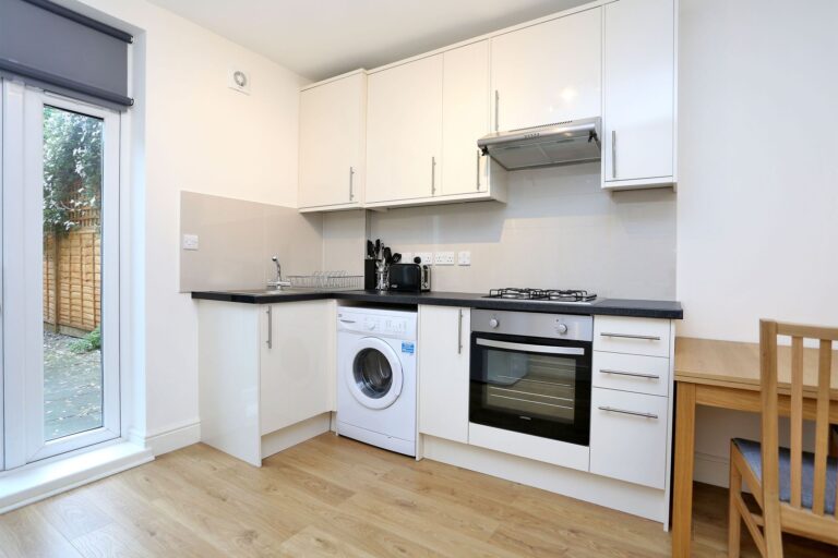 images of property on Cambridge Grove