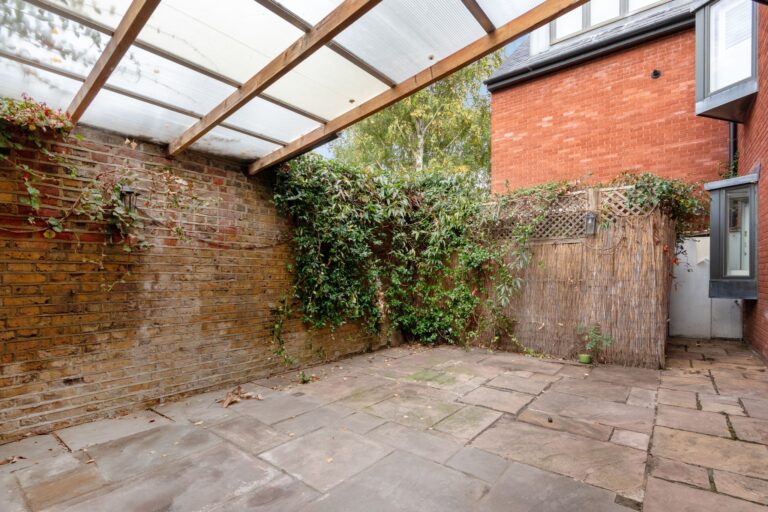 images of property on Powell Place