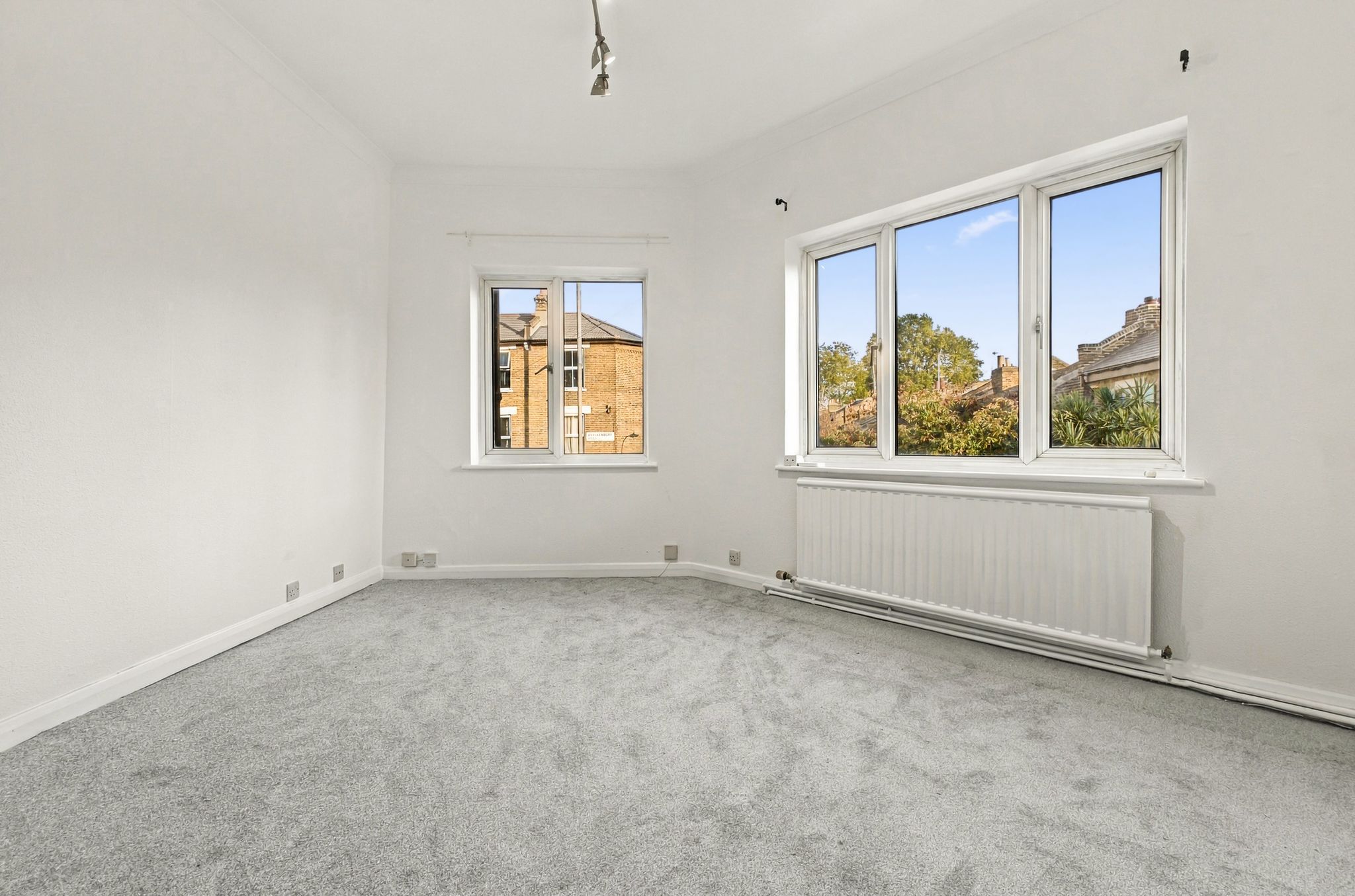 images of property on Aldensley Road