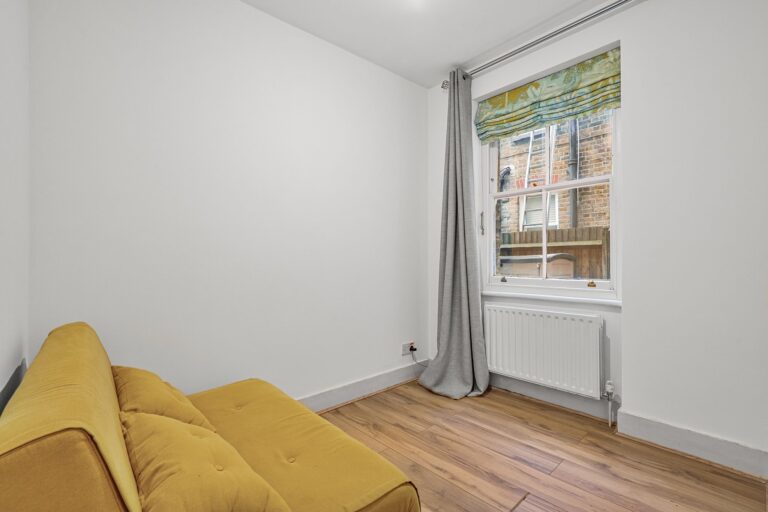 images of property on Aylmer Road
