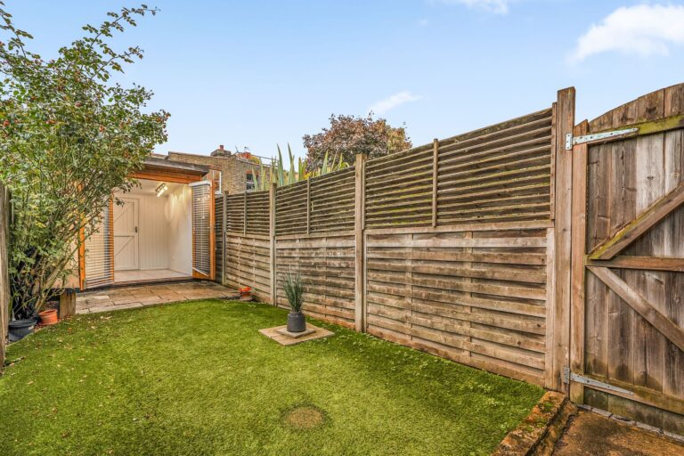 images of property on Aylmer Road