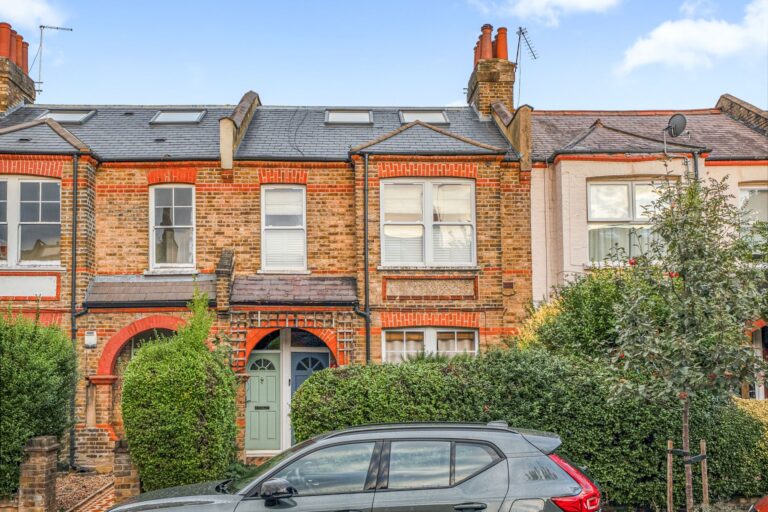 images of property on Aylmer Road