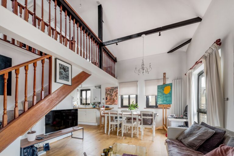 images of property on Dalling Road