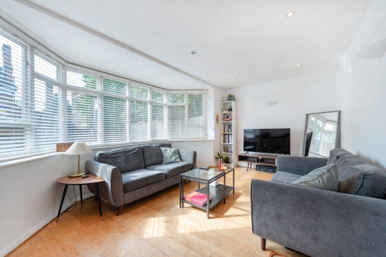 images of property on The Avenue